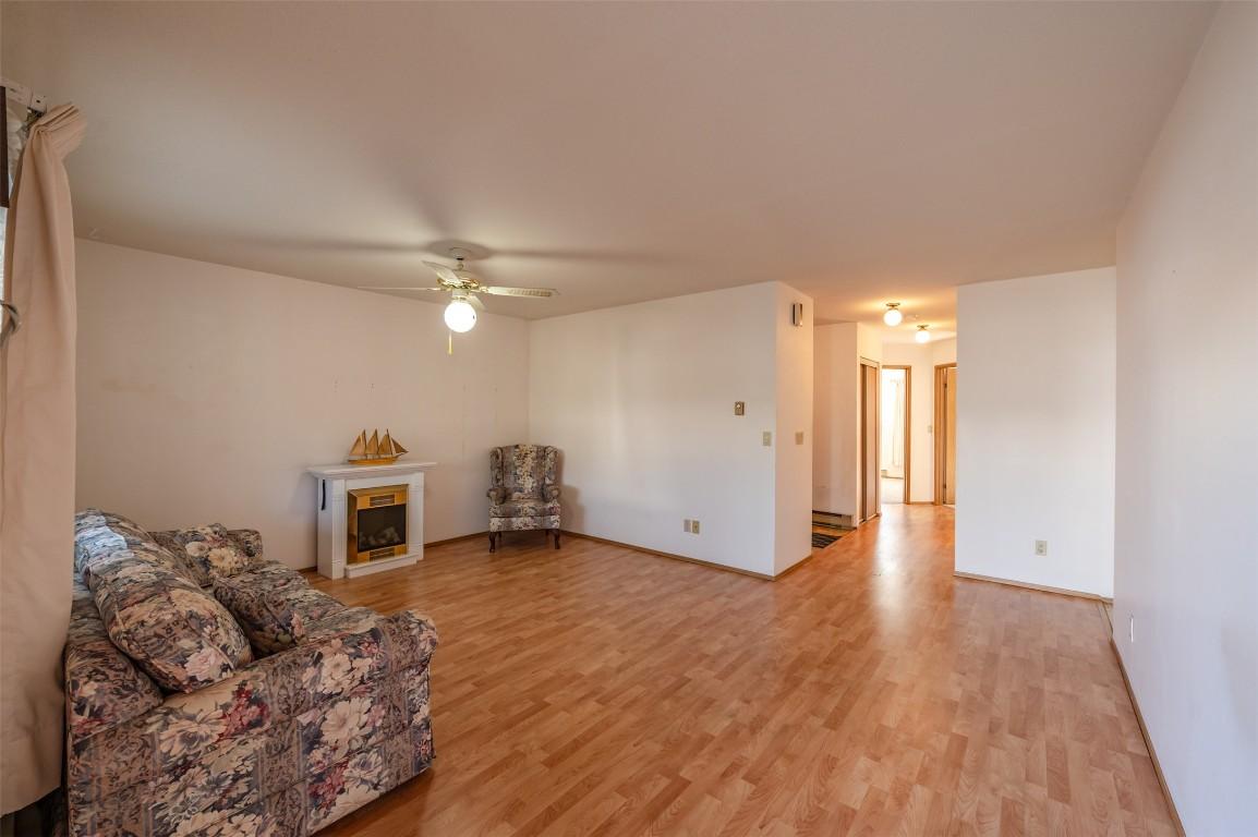 105-232 Kinney Avenue, Penticton, BC - Indoor With Fireplace