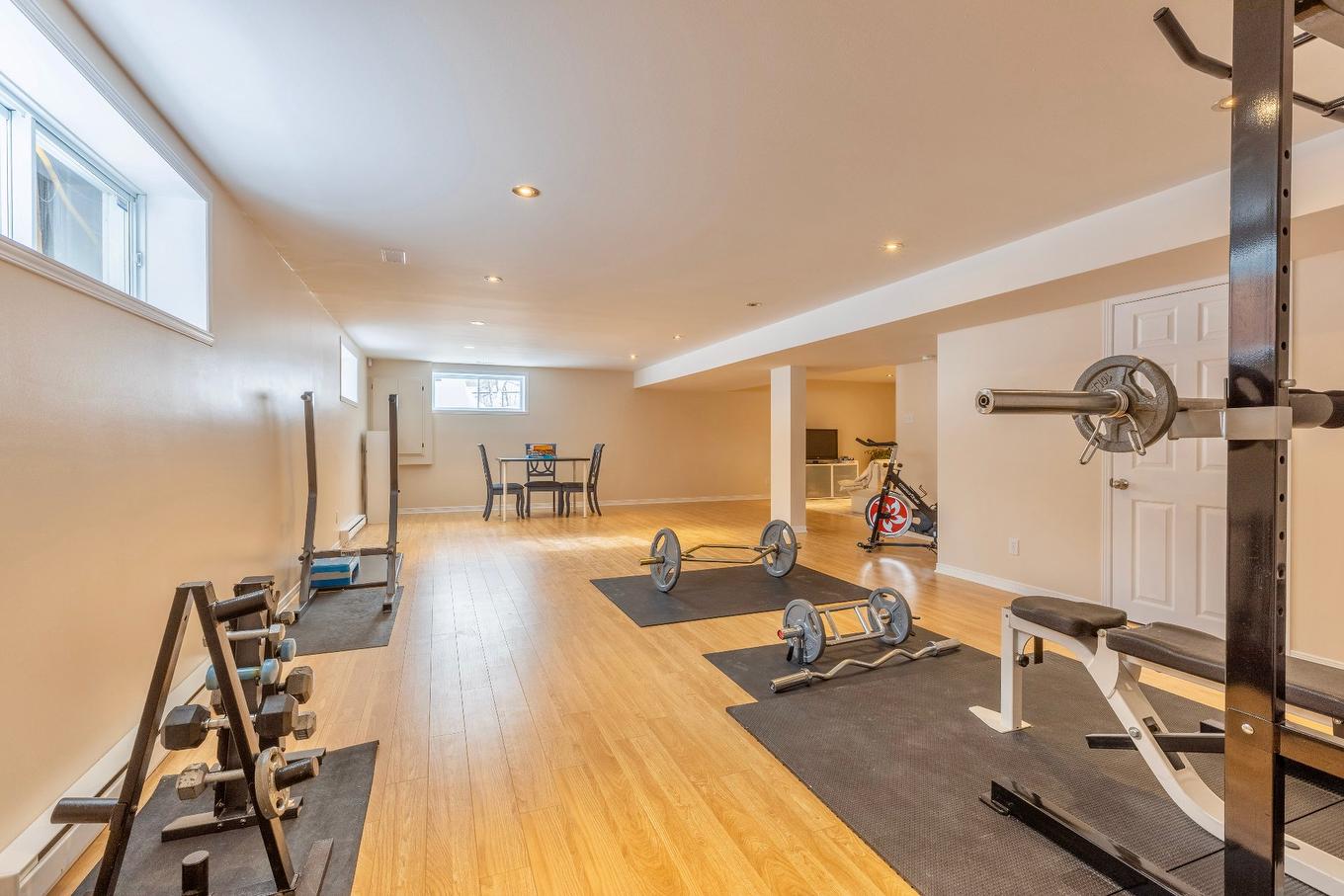 Family room - 1923 Rue Du Patrimoine, Saint-Lazare, QC - Indoor Photo Showing Gym Room