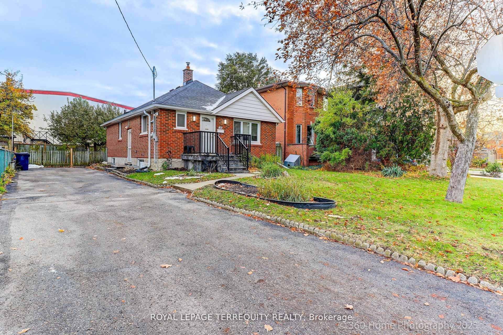 27 John Best Avenue, Toronto, ON - Outdoor