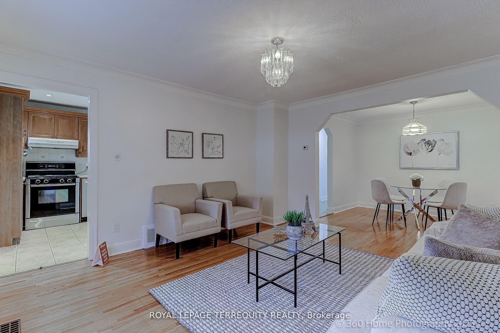 27 John Best Avenue, Toronto, ON - Indoor Photo Showing Living Room