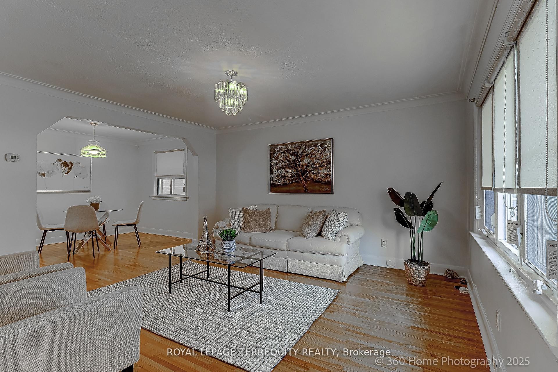 27 John Best Avenue, Toronto, ON - Indoor Photo Showing Living Room