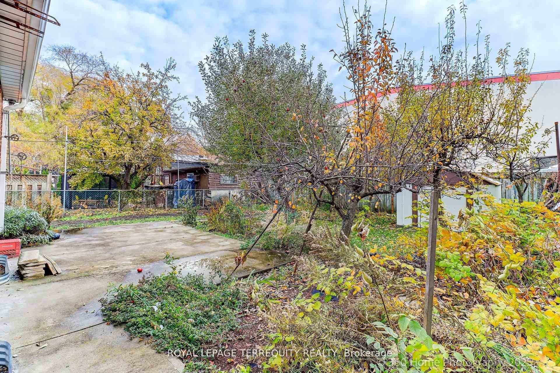 27 John Best Avenue, Toronto, ON - Outdoor