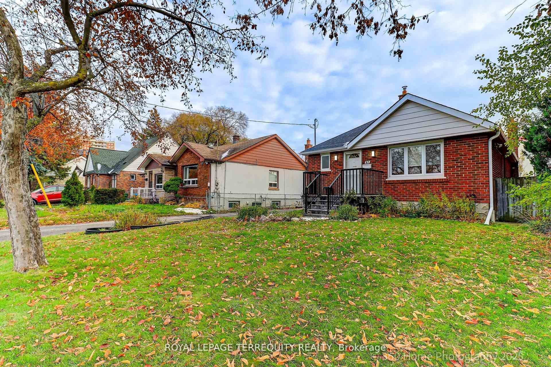 27 John Best Avenue, Toronto, ON - Outdoor