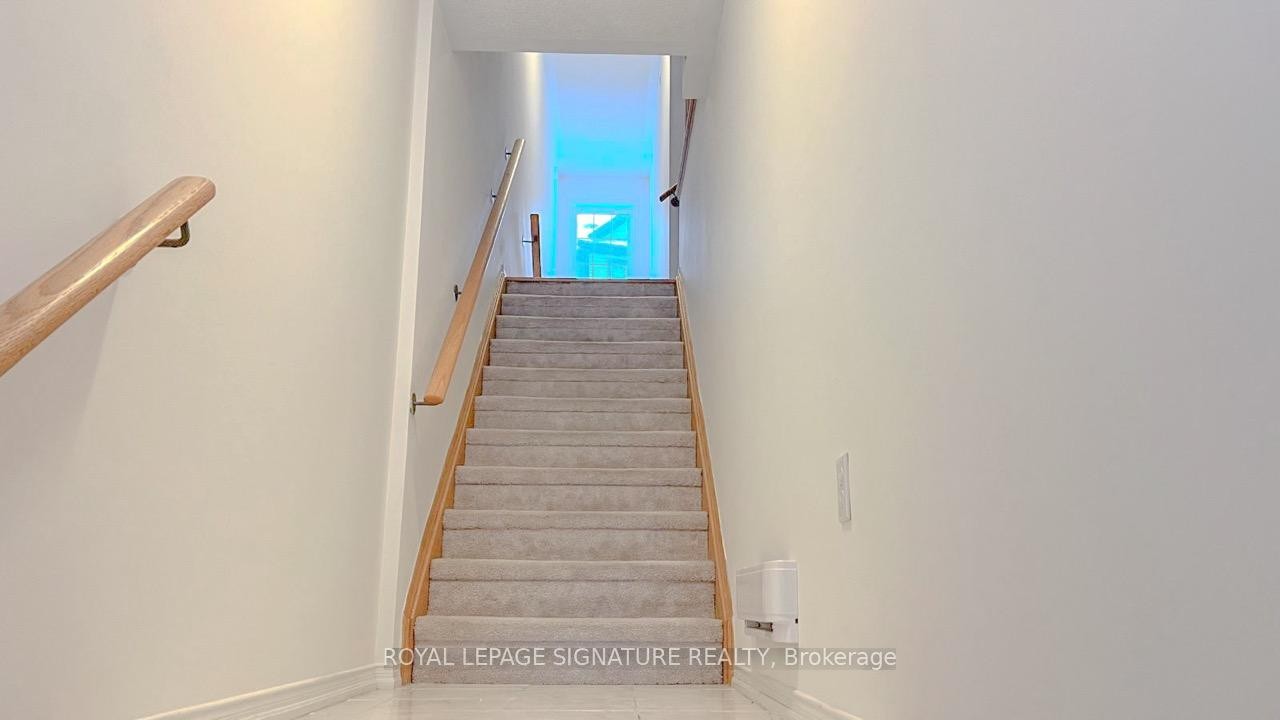 2650 Deputy Minister Path, Oshawa, ON - Indoor Photo Showing Other Room