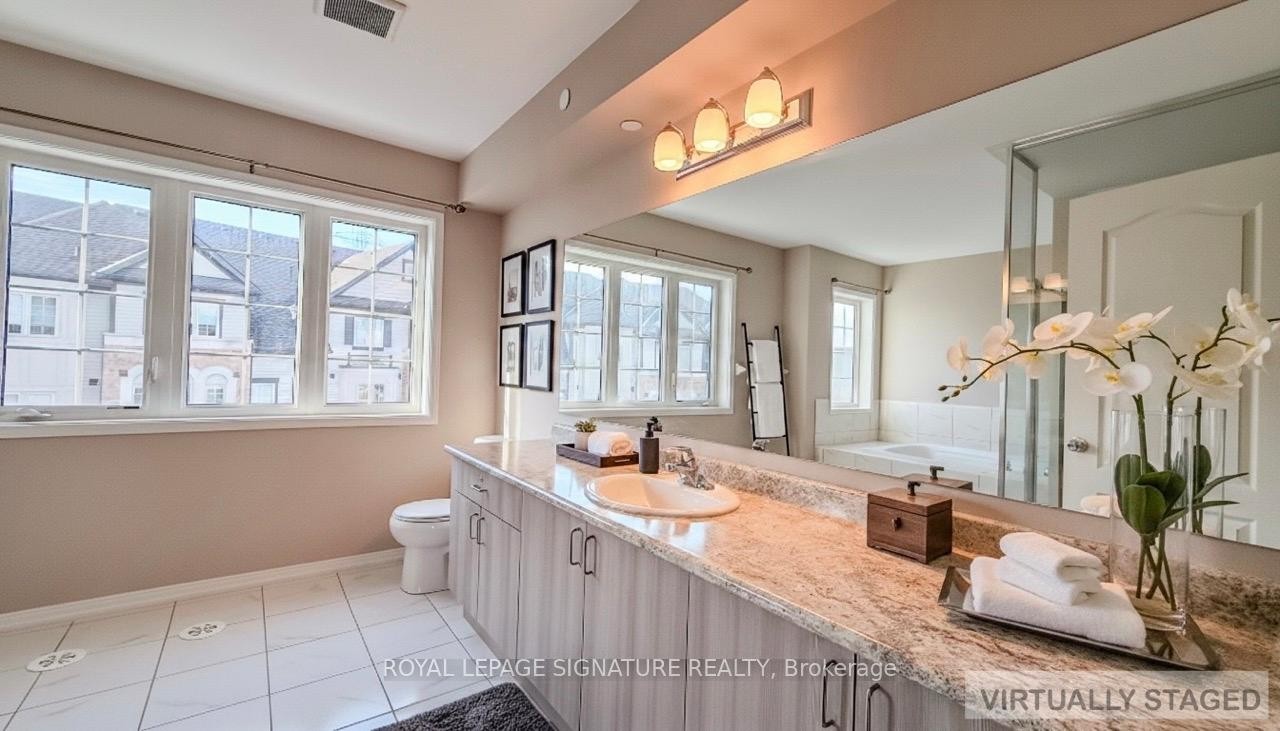 2650 Deputy Minister Path, Oshawa, ON - Indoor Photo Showing Bathroom