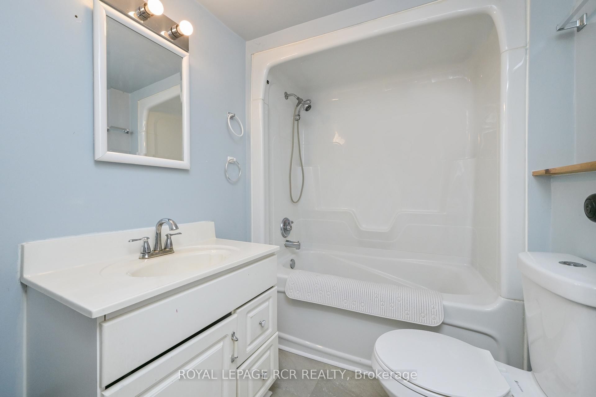 14 Goldgate Crescent, Orangeville, ON - Indoor Photo Showing Bathroom