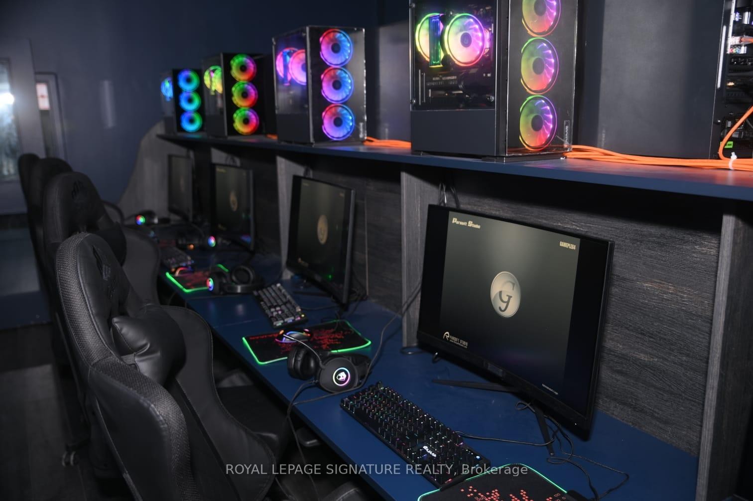 Ground Floor-8403 Yonge Street, Markham, ON