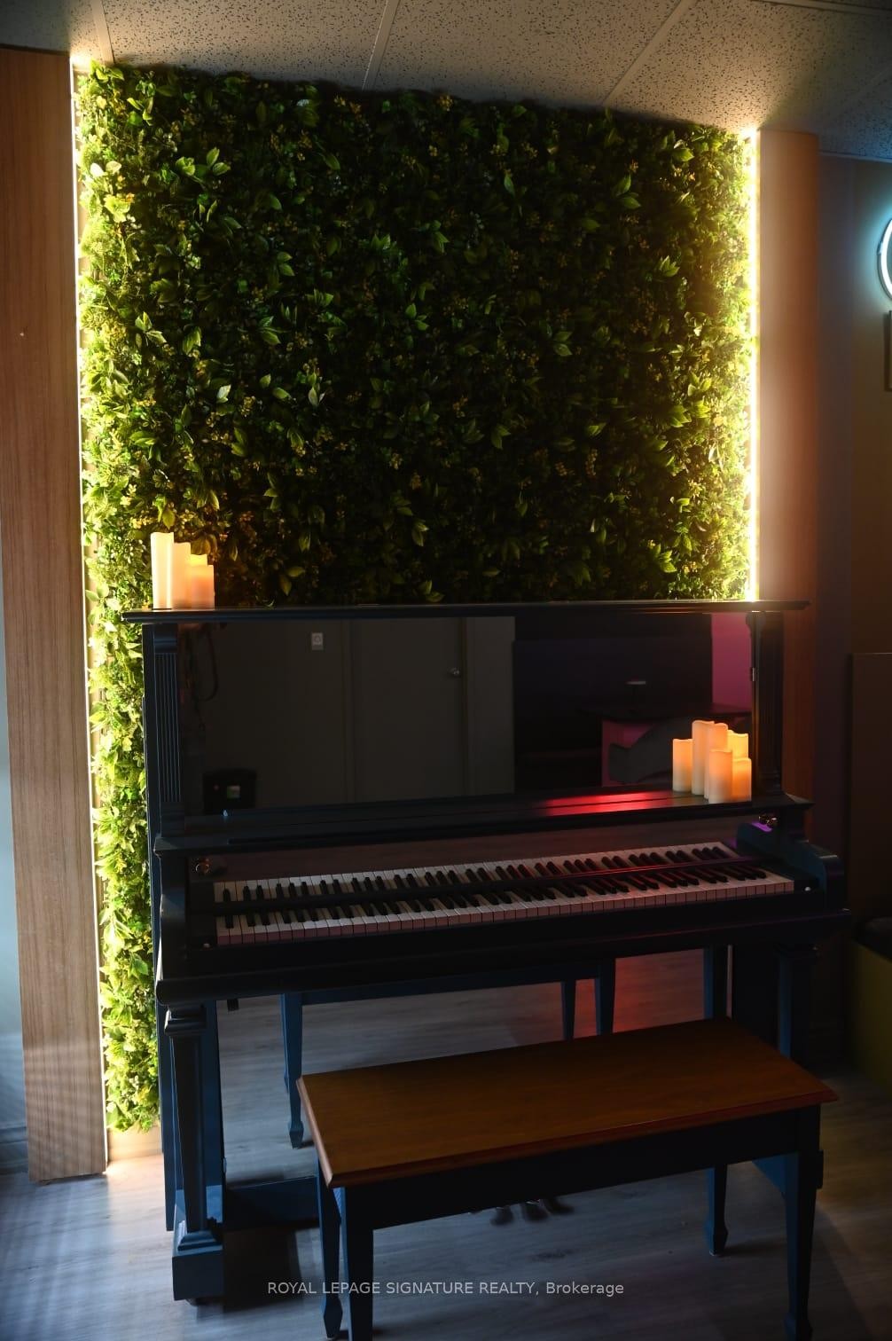 Ground Floor-8403 Yonge Street, Markham, ON