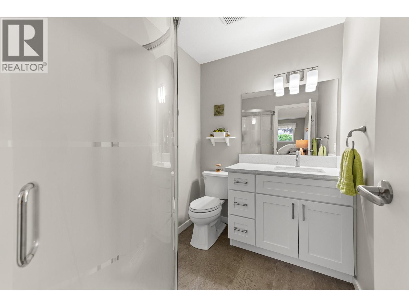 2235 Baskin Street Unit# 115, Penticton, BC - Indoor Photo Showing Bathroom