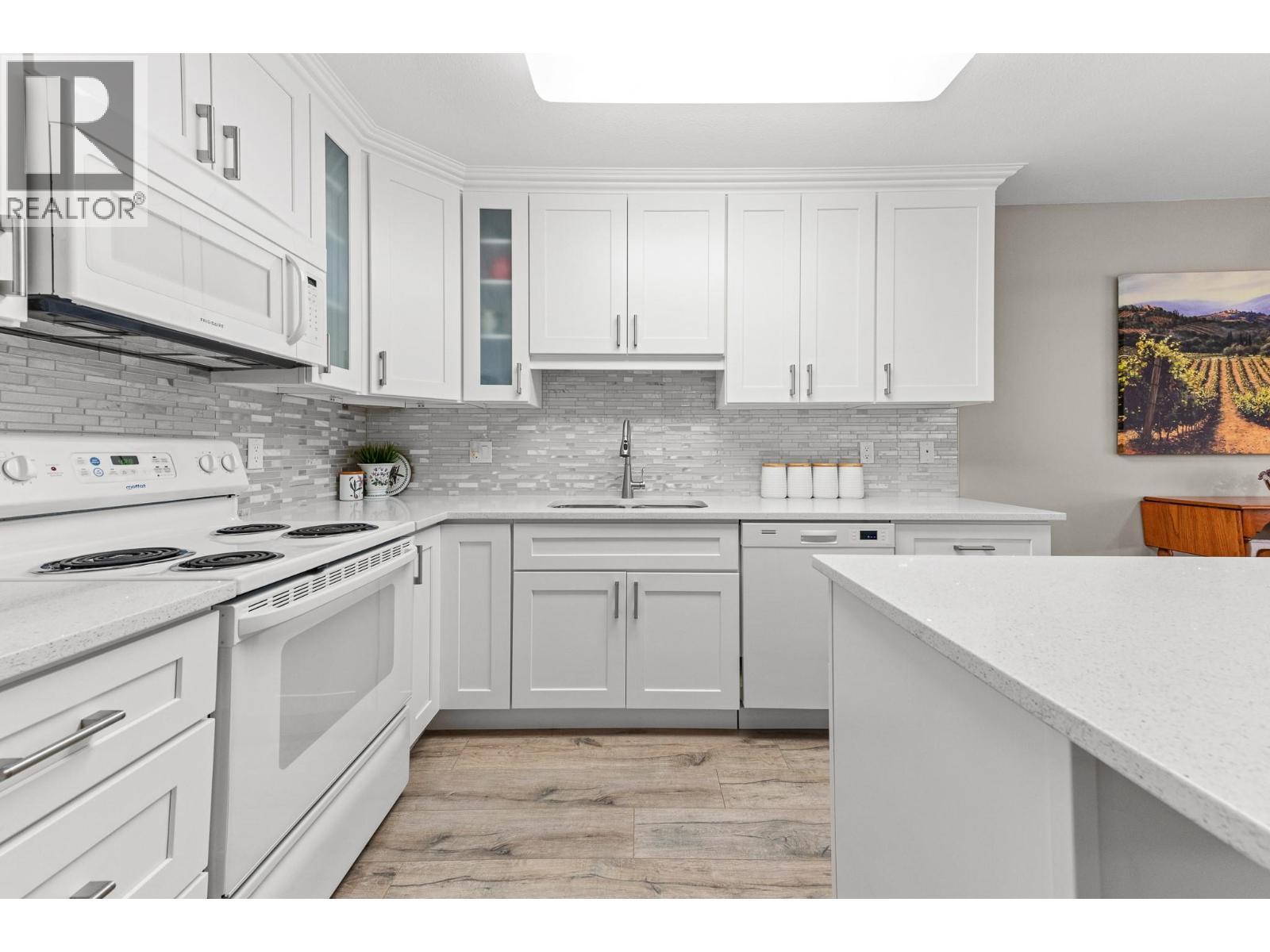 2235 Baskin Street Unit# 115, Penticton, BC - Indoor Photo Showing Kitchen