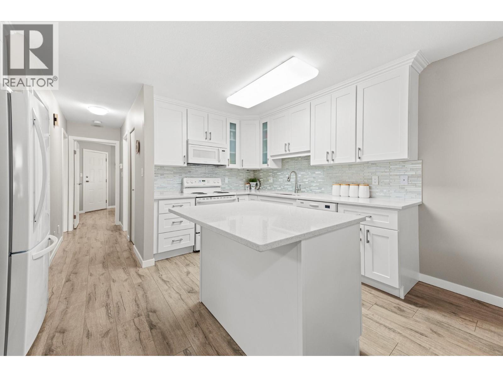 2235 Baskin Street Unit# 115, Penticton, BC - Indoor Photo Showing Kitchen