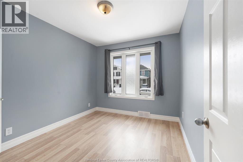 1106-08 Elm Avenue, Windsor, ON - Indoor Photo Showing Other Room