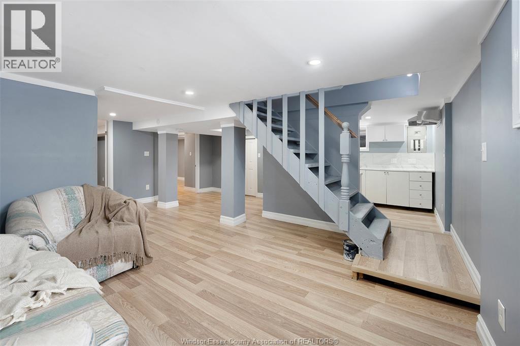 1106-08 Elm Avenue, Windsor, ON - Indoor