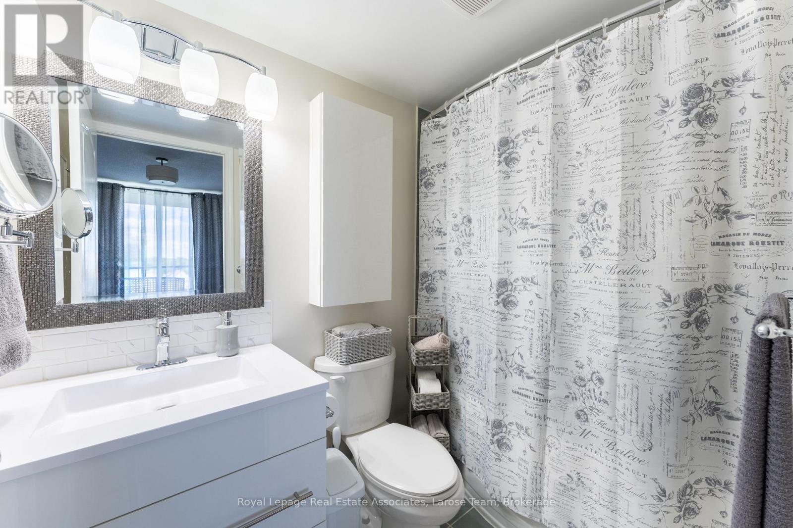 709 - 1140 Parkwest Place, Mississauga, ON - Indoor Photo Showing Bathroom