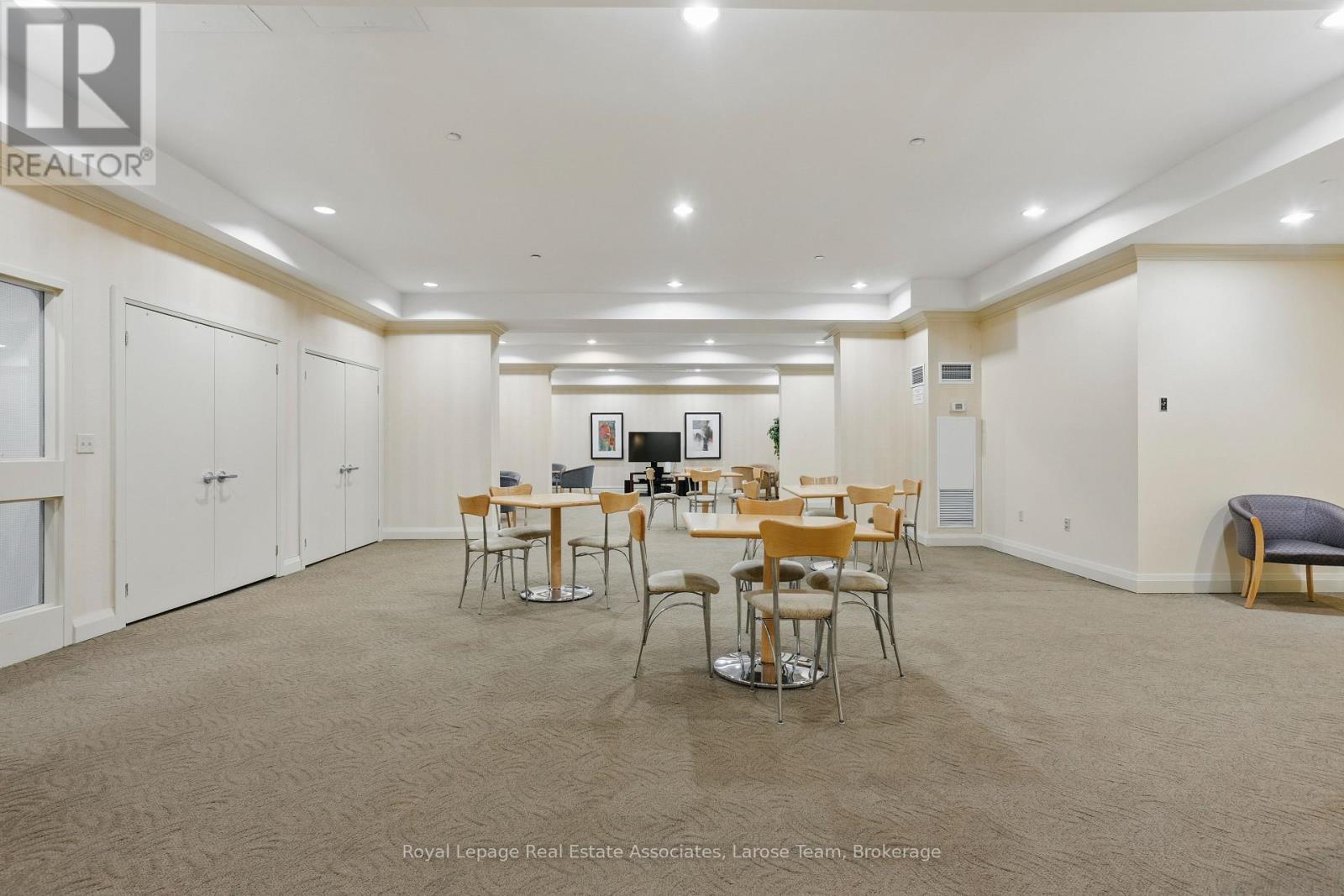 709 - 1140 Parkwest Place, Mississauga, ON - Indoor