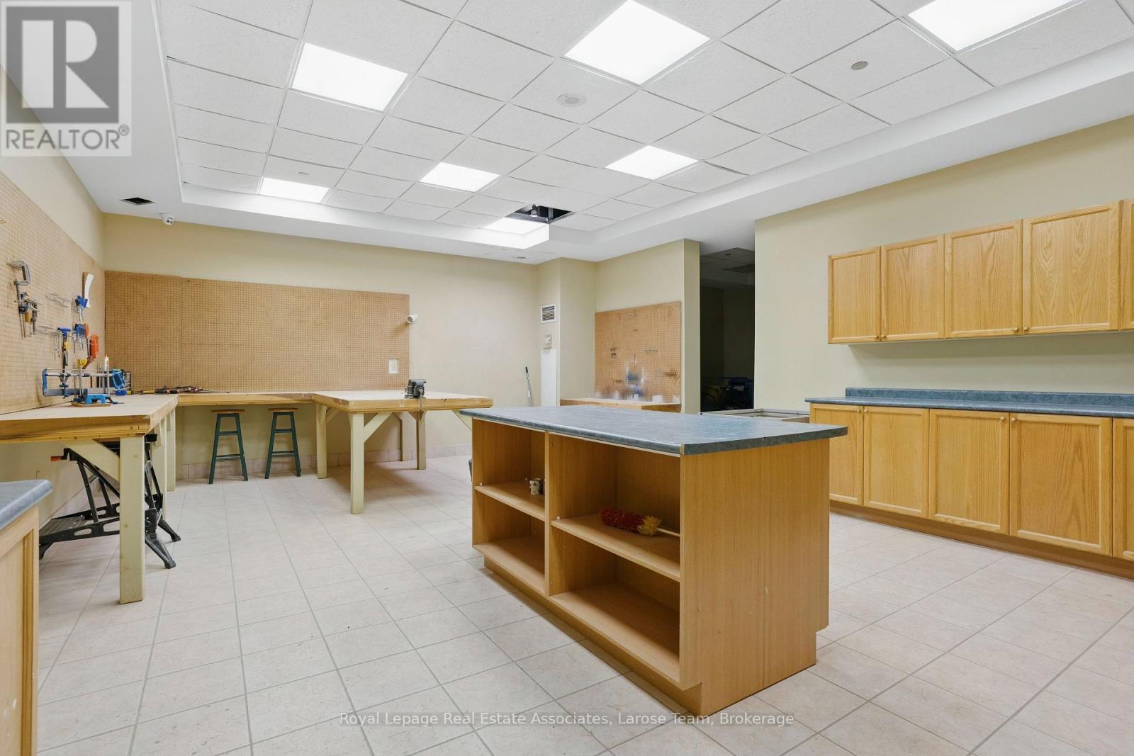 709 - 1140 Parkwest Place, Mississauga, ON - Indoor Photo Showing Other Room