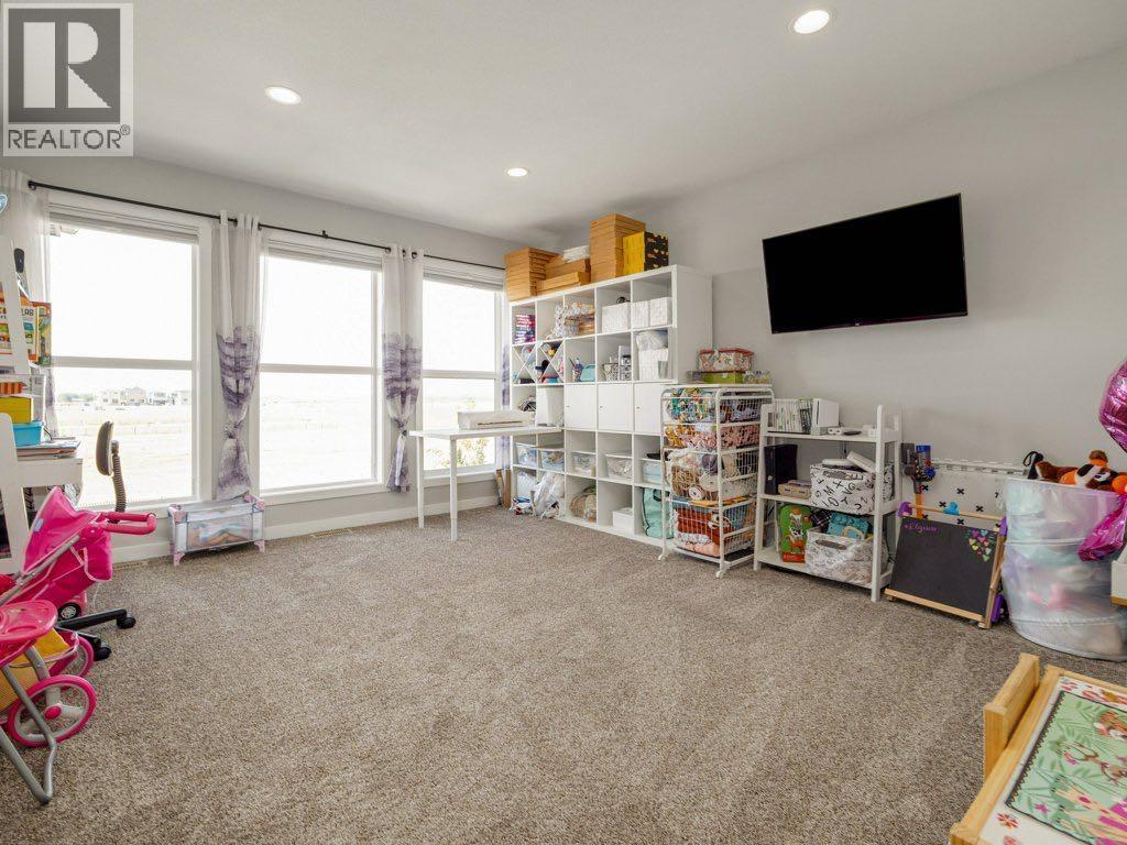 102 Blackwolf Bay N, Lethbridge, AB - Indoor