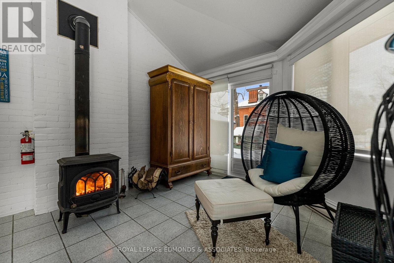 307 Maple Avenue, Pembroke, ON - Indoor Photo Showing Other Room With Fireplace