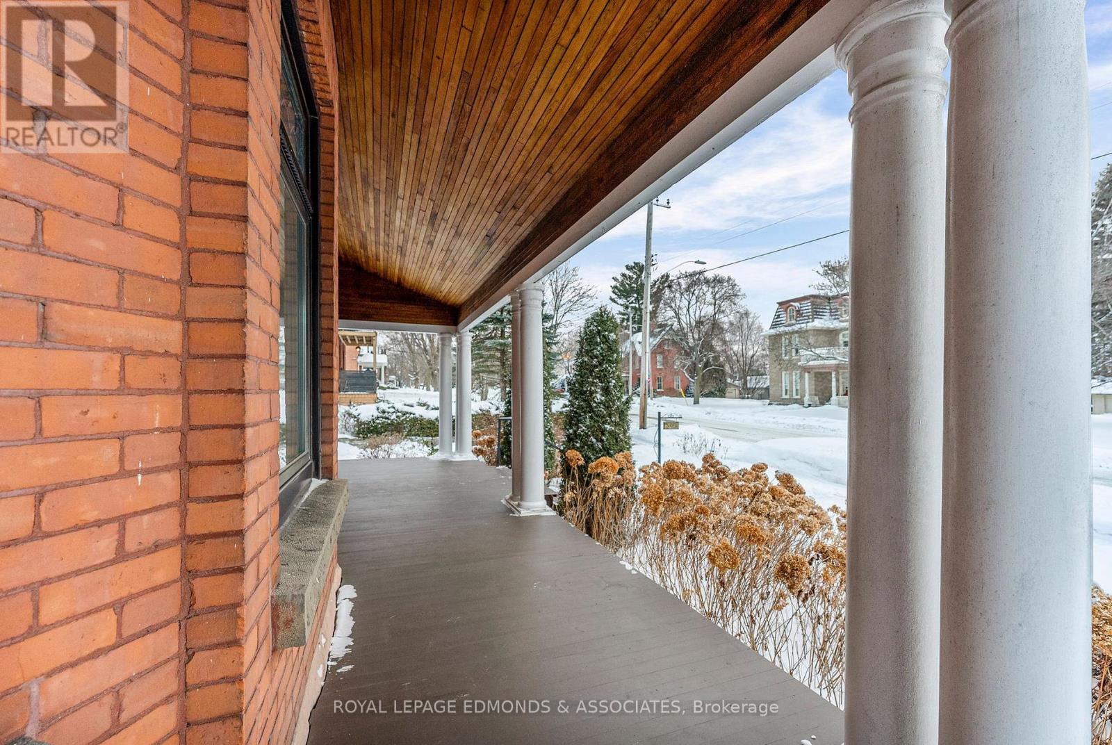 307 Maple Avenue, Pembroke, ON -