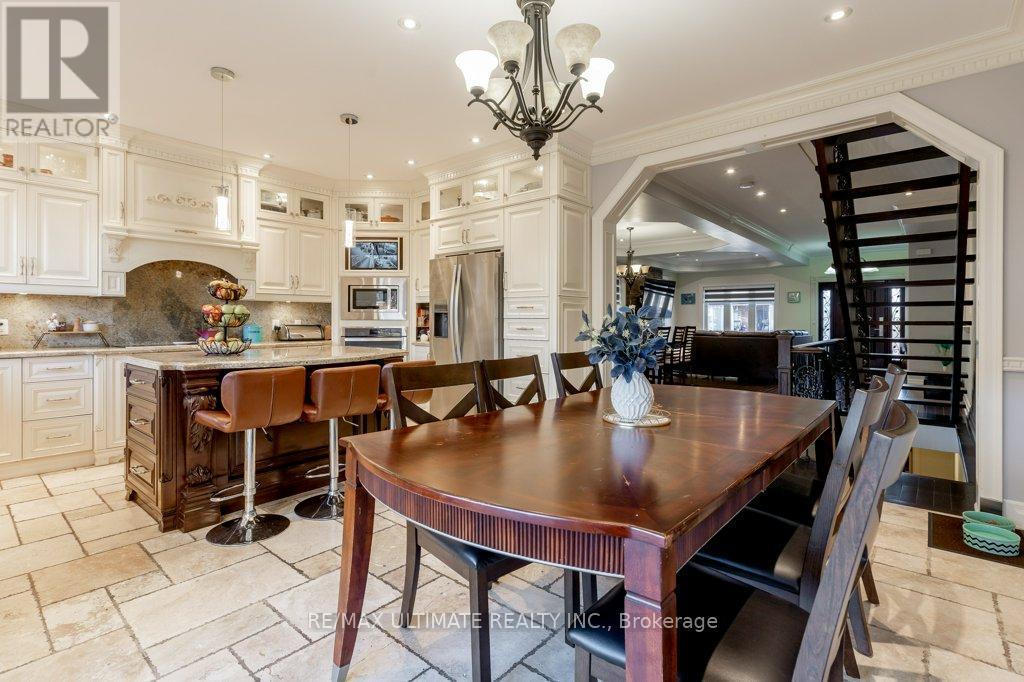 21 Thornton Avenue, Toronto, ON - Indoor