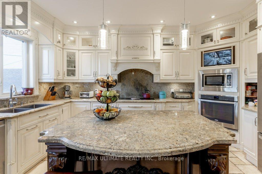 21 Thornton Avenue, Toronto, ON - Indoor Photo Showing Kitchen With Double Sink With Upgraded Kitchen