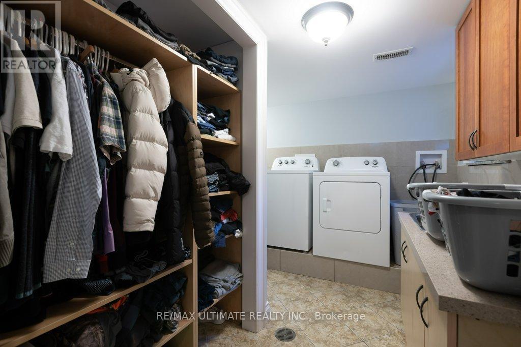 21 Thornton Avenue, Toronto, ON - Indoor Photo Showing Laundry Room