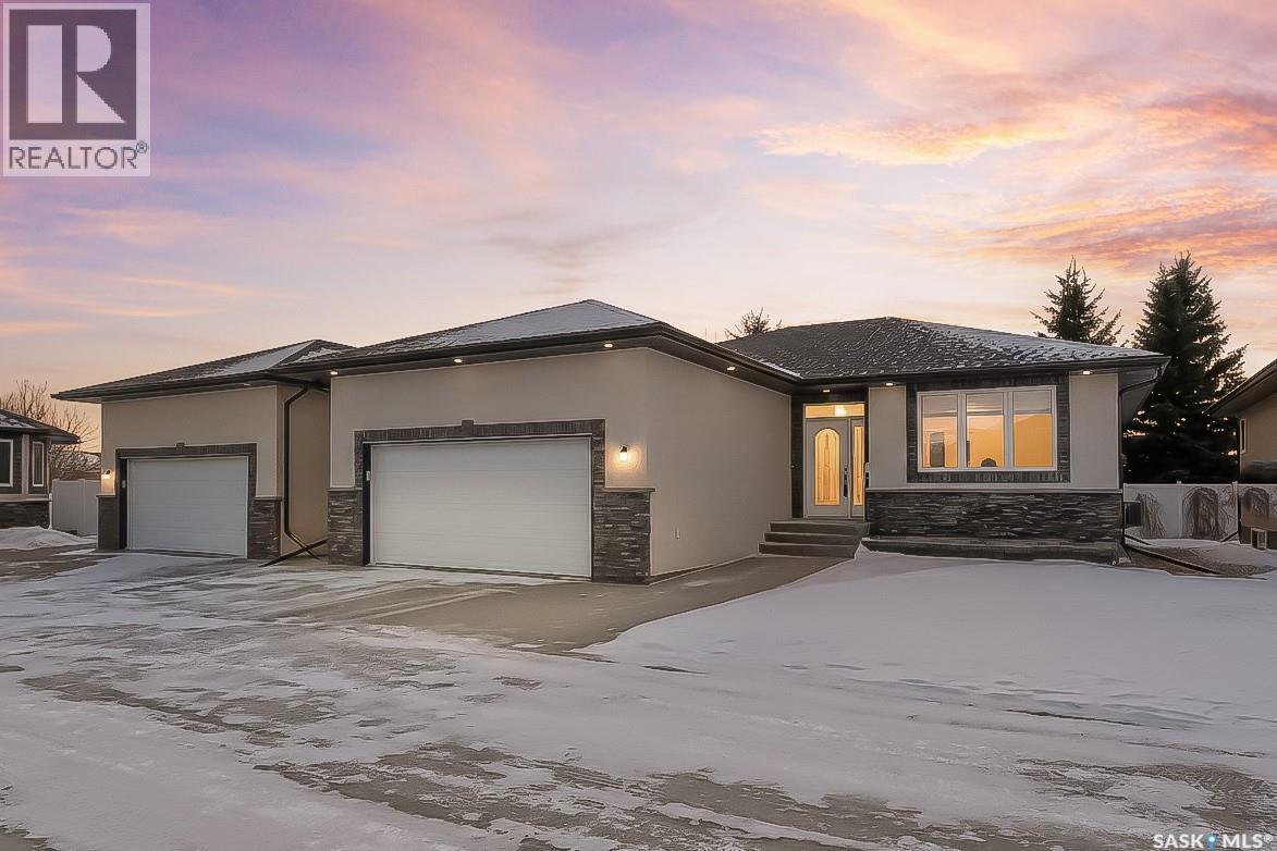 #4 21 Iris Drive, Moose Jaw, SK - Outdoor