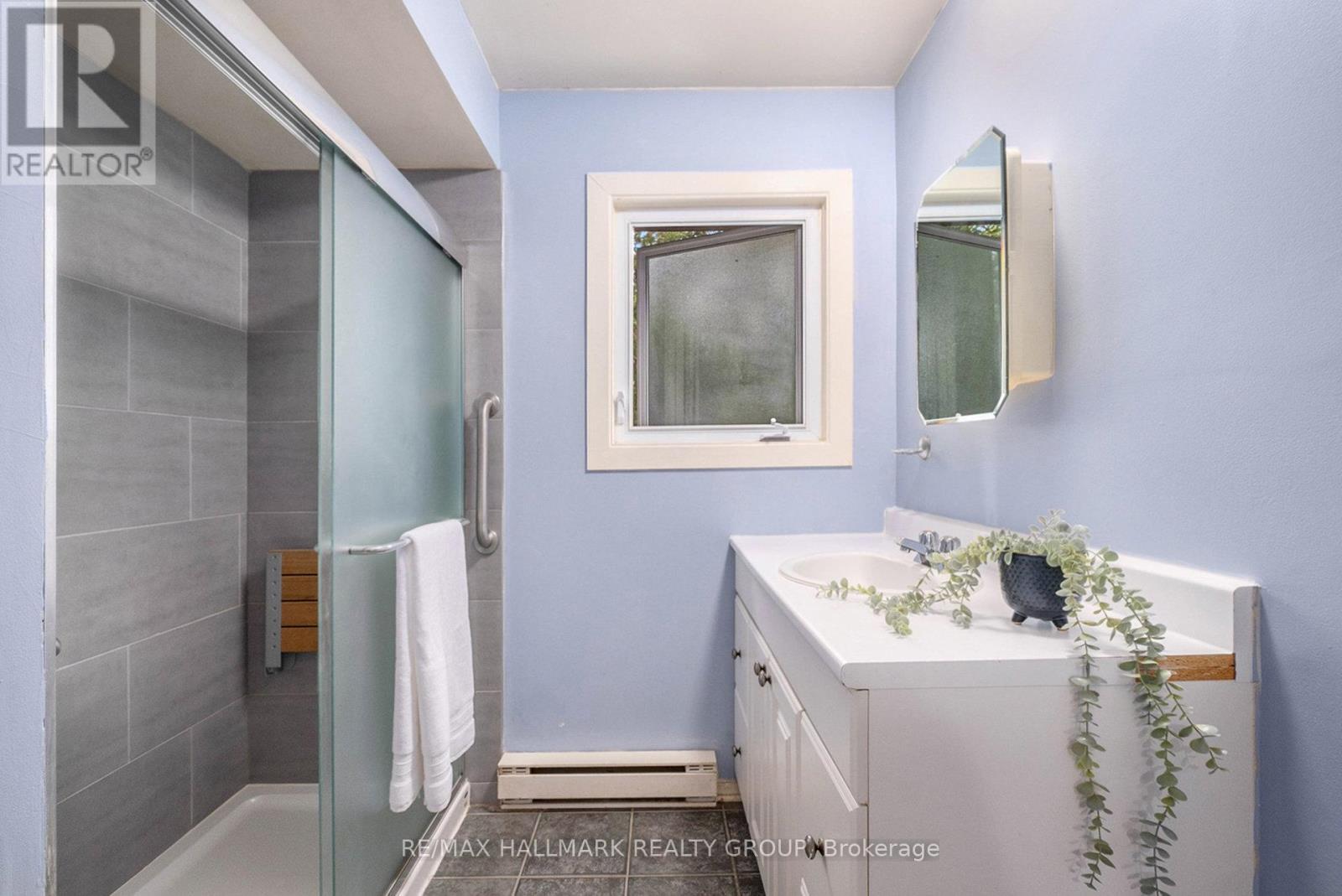 23 - 3691 Albion Road, Ottawa, ON - Indoor Photo Showing Bathroom