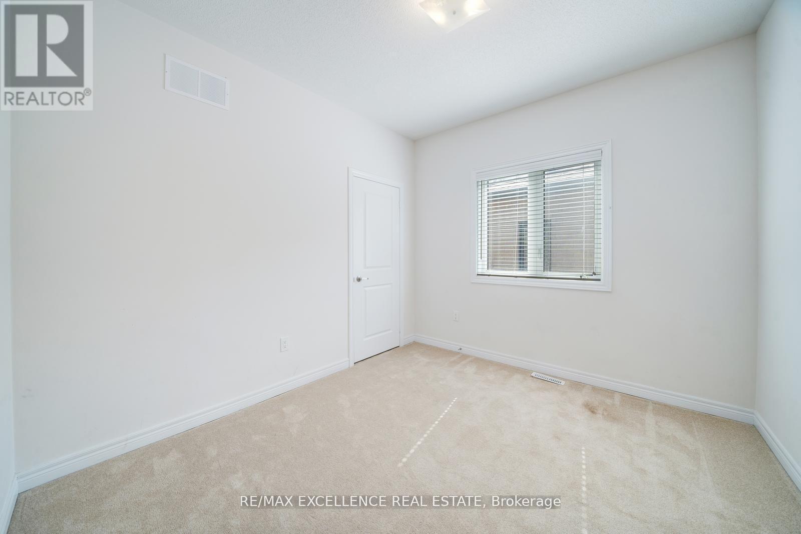 2085 Coppermine Street, Oshawa, ON - Indoor Photo Showing Other Room