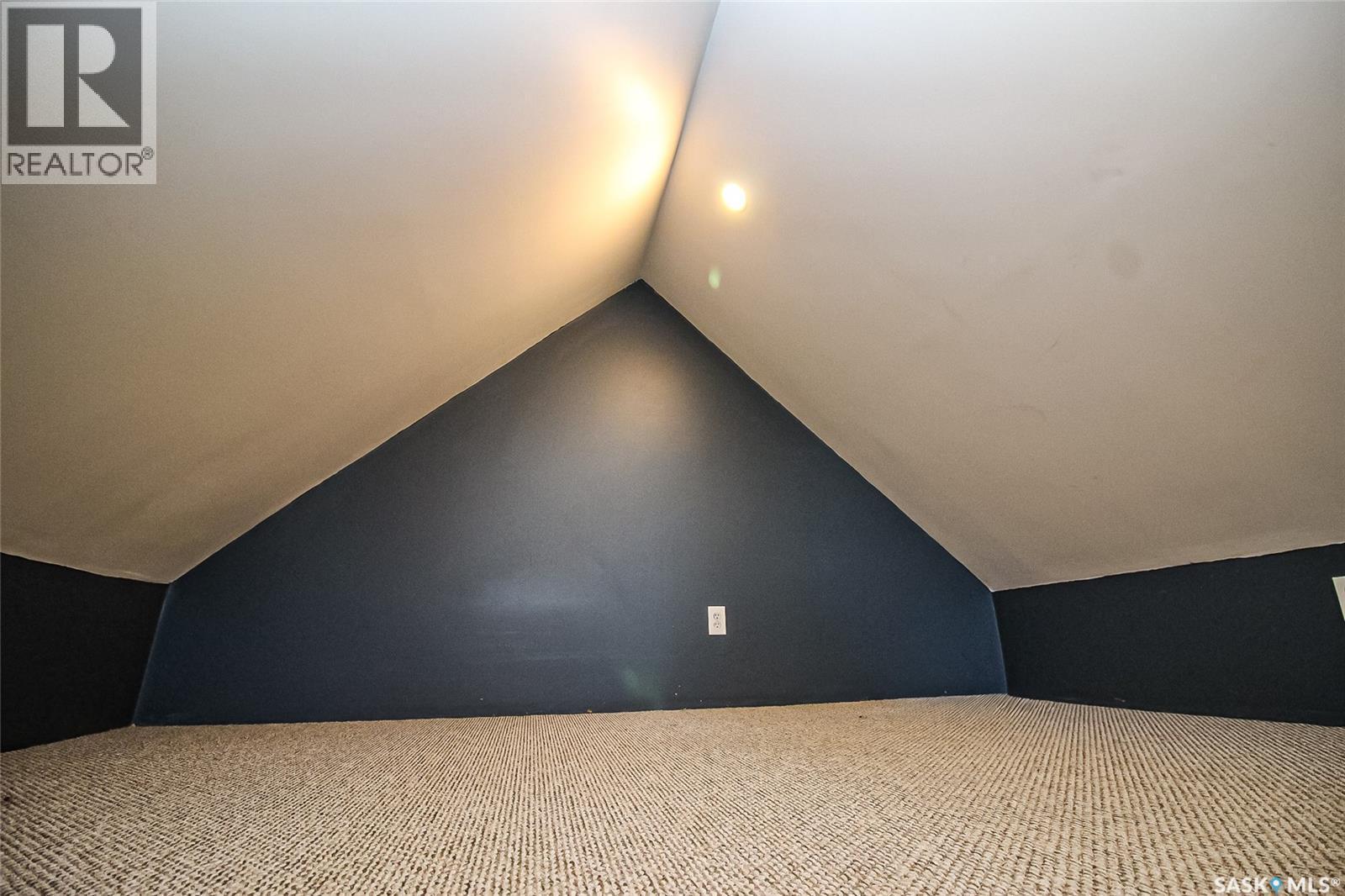 689 2Nd Street W, Shaunavon, SK - Indoor Photo Showing Other Room