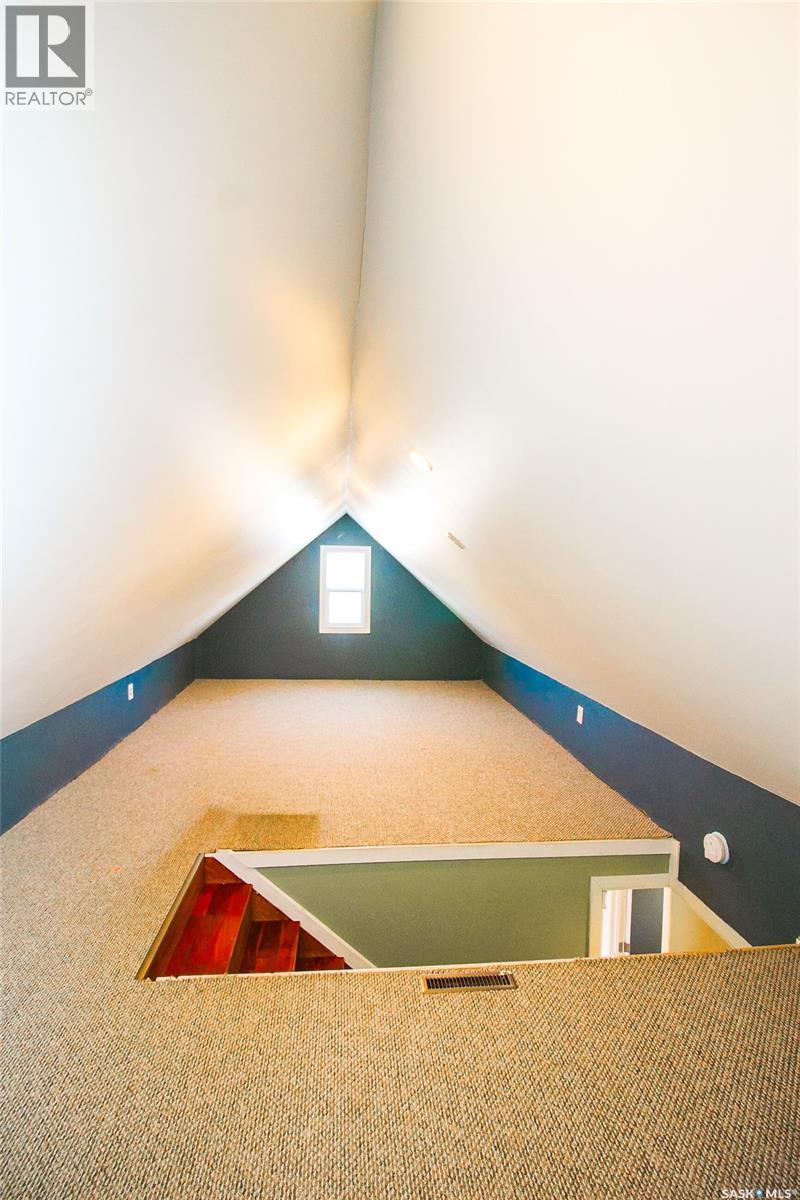 689 2Nd Street W, Shaunavon, SK - Indoor Photo Showing Other Room