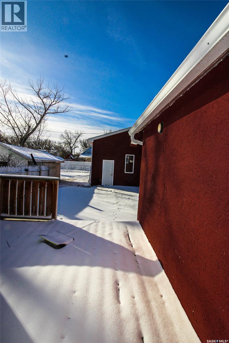 689 2Nd Street W, Shaunavon, SK - Outdoor