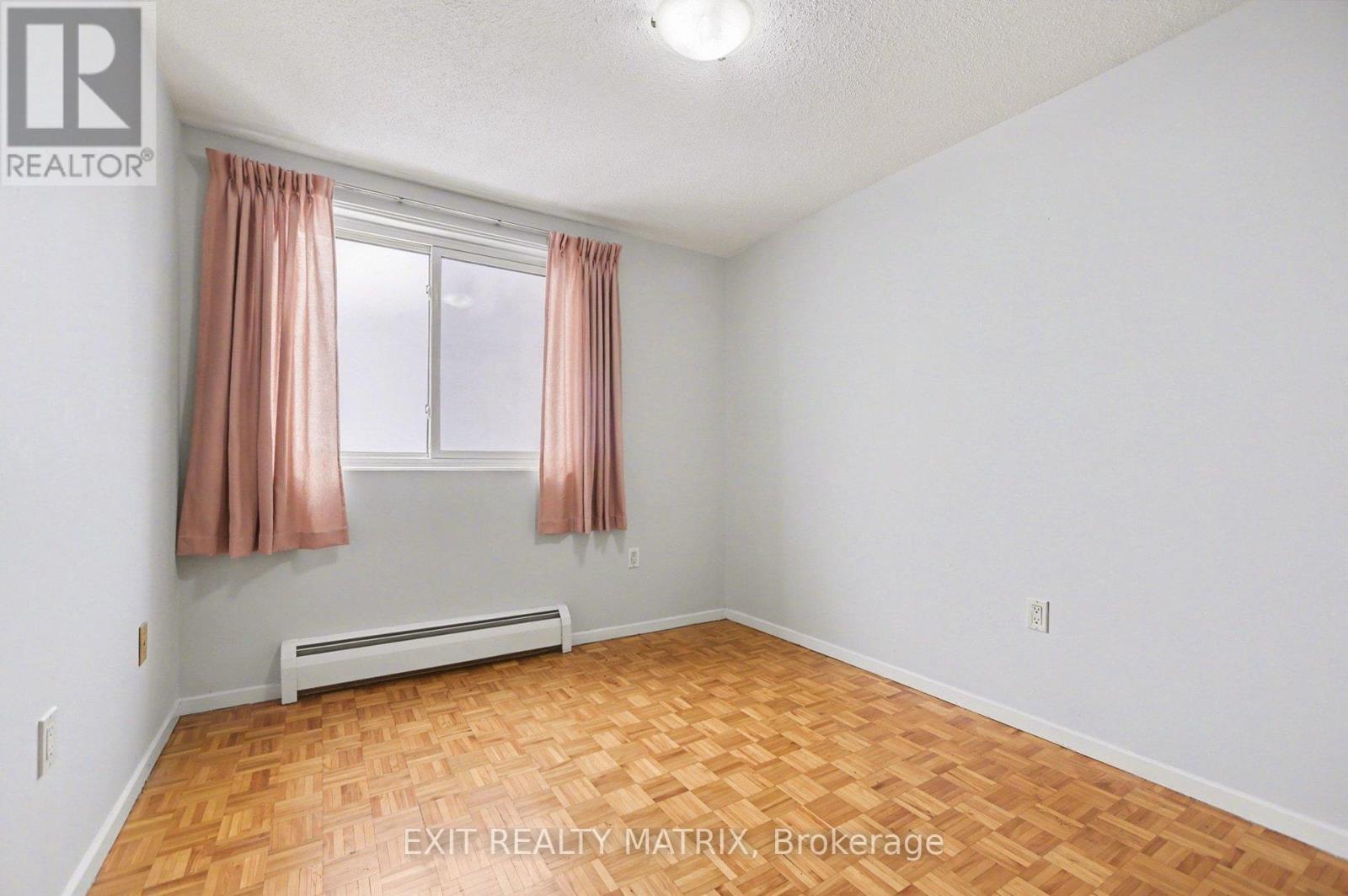 1021 - 3100 Carling Avenue, Ottawa, ON - Indoor Photo Showing Other Room