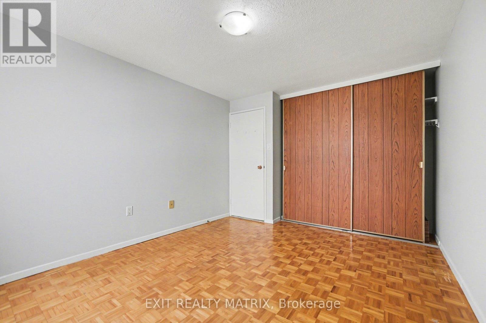 1021 - 3100 Carling Avenue, Ottawa, ON - Indoor Photo Showing Other Room