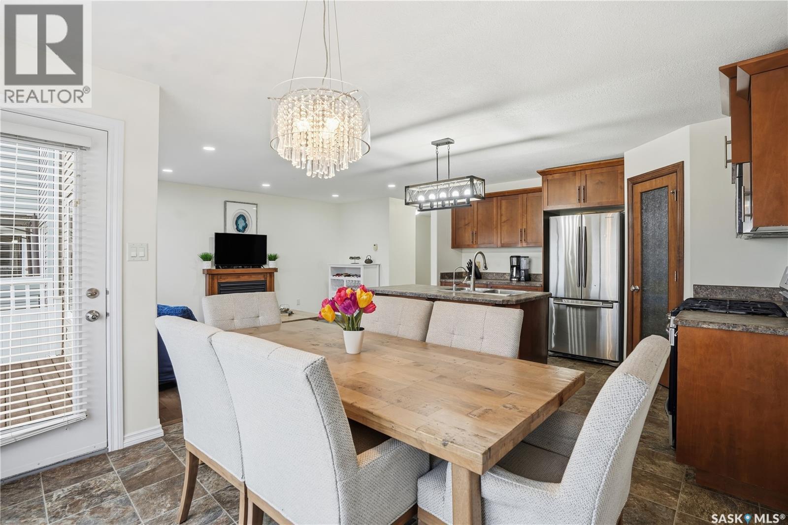 4757 Padwick Avenue, Regina, SK - Indoor Photo Showing Dining Room