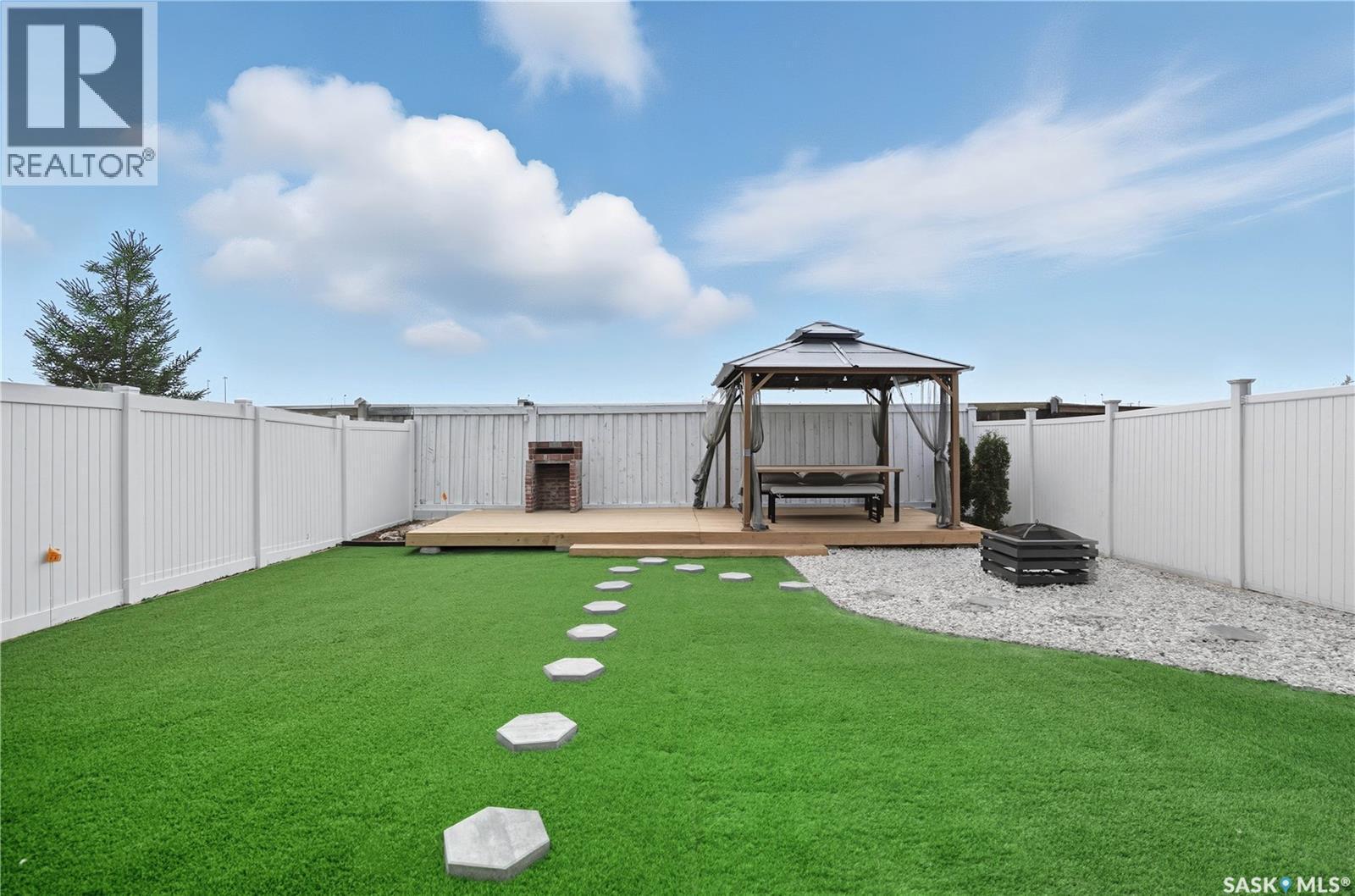 4757 Padwick Avenue, Regina, SK - Outdoor With Backyard
