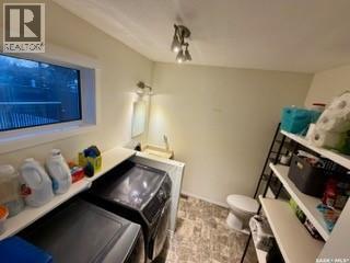 405 3Rd Avenue W, Biggar, SK - Indoor