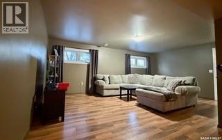 405 3Rd Avenue W, Biggar, SK - Indoor