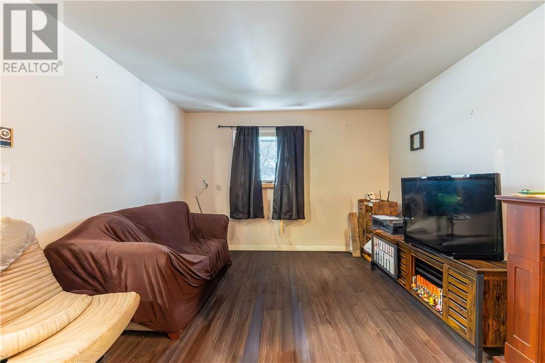 288 Albinson Street, Sudbury, ON - Indoor