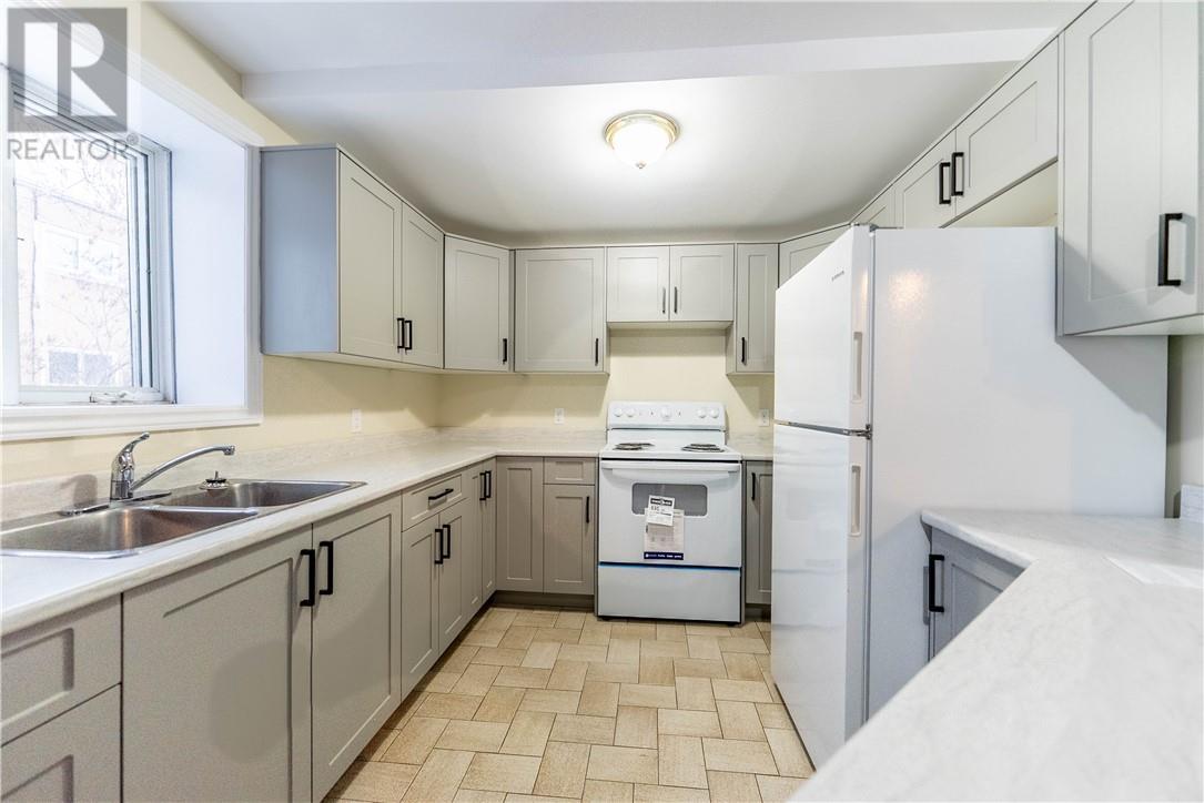 288 Albinson Street, Sudbury, ON - Indoor Photo Showing Kitchen With Double Sink