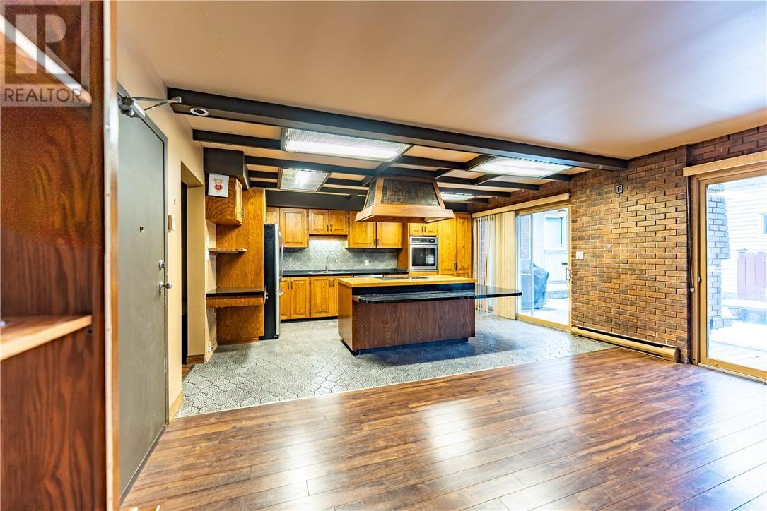288 Albinson Street, Sudbury, ON - Indoor Photo Showing Kitchen