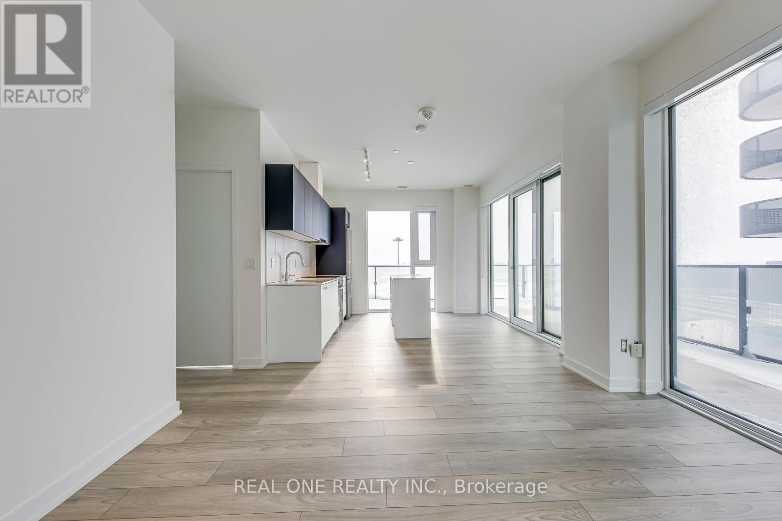 1012 - 8 Tippett Road, Toronto, ON - Indoor