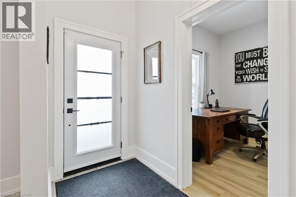 156 Albion Street, Brantford, ON - Indoor