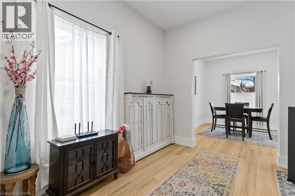 156 Albion Street, Brantford, ON - Indoor Photo Showing Other Room