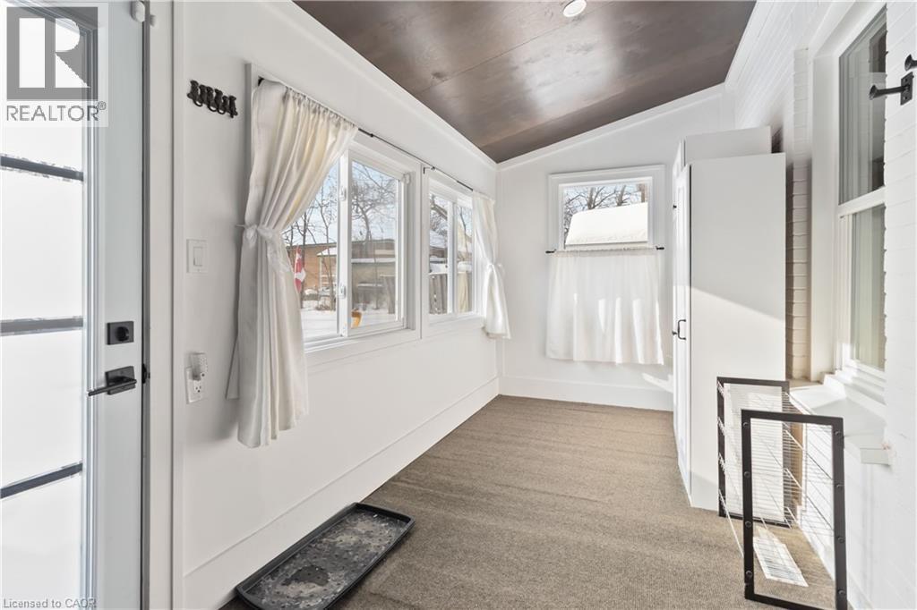 156 Albion Street, Brantford, ON - Indoor Photo Showing Other Room