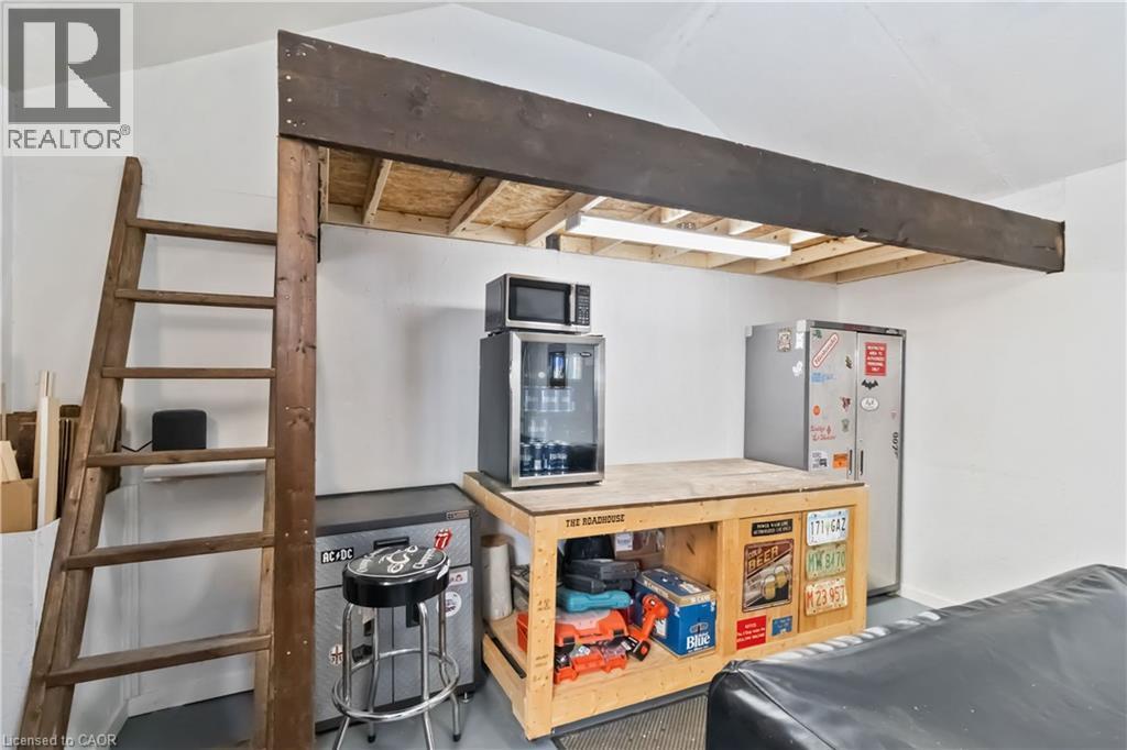 156 Albion Street, Brantford, ON - Indoor