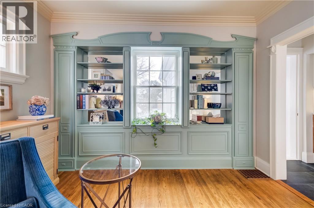 8 Lowrey Avenue S, Cambridge, ON - Indoor Photo Showing Other Room