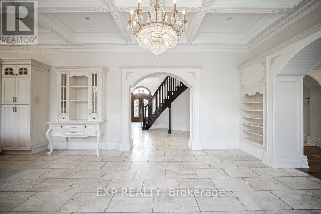 68 Davidson Drive, Vaughan, ON - Indoor Photo Showing Other Room