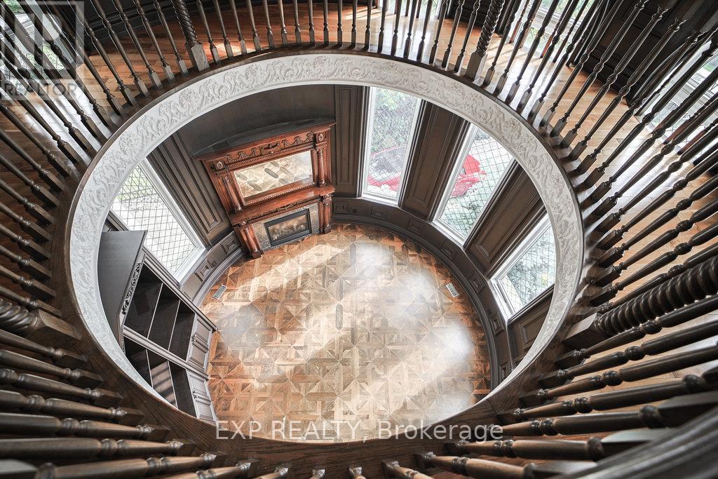 68 Davidson Drive, Vaughan, ON - Indoor Photo Showing Other Room