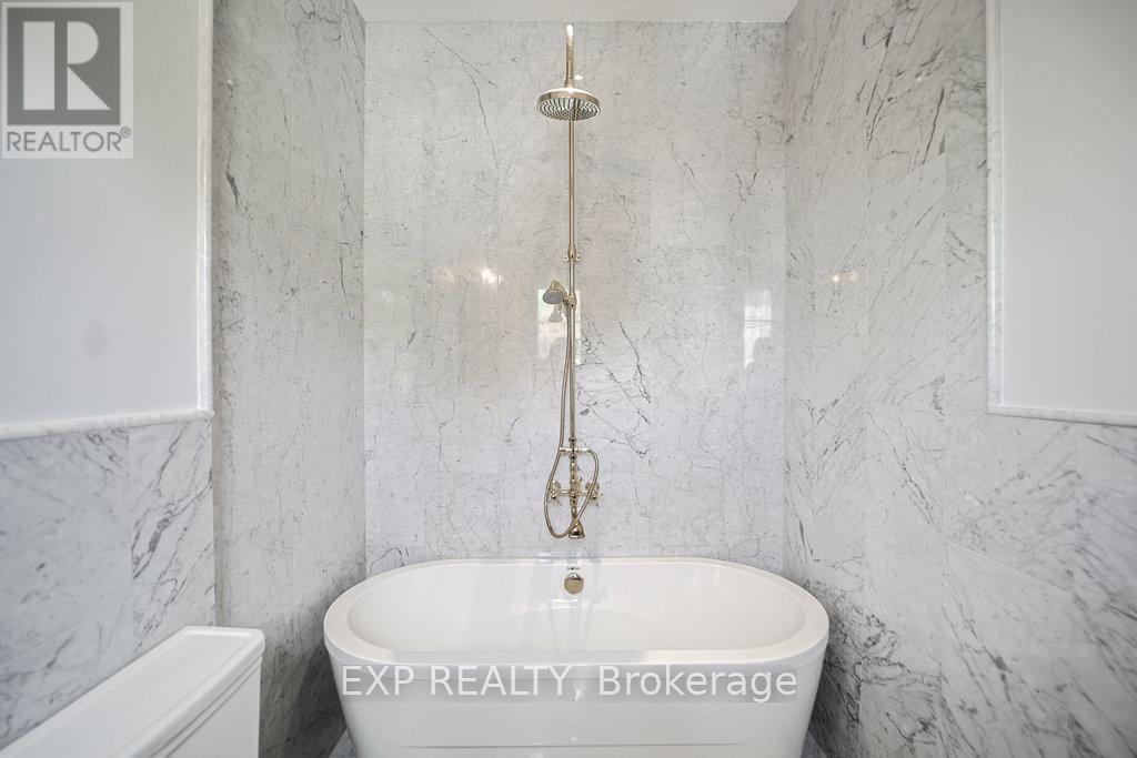 68 Davidson Drive, Vaughan, ON - Indoor Photo Showing Bathroom